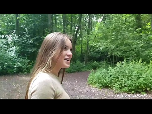 ❤️ Predložio sam Evelini da se poševimo na javnom mjestu! Rekla je da. Onda sam je pojebao u dupe i spermio u usta. Onda se napišala. ️ Jebeni video kod nas ❌️❤